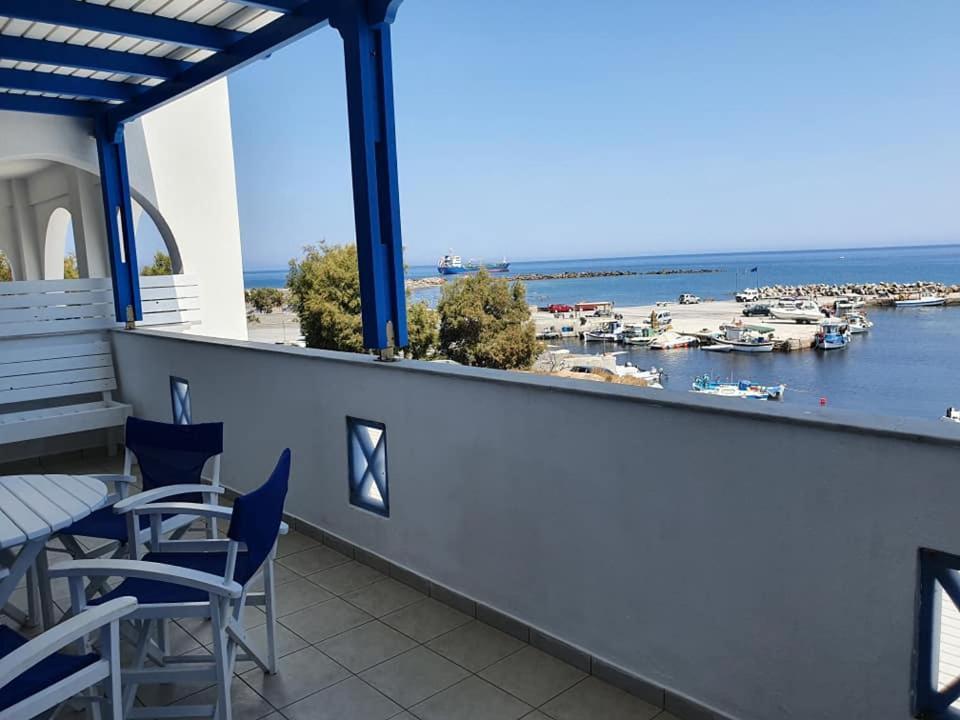 Rodothea And Adams On The Beach, Santorini Monolithos  Exterior photo