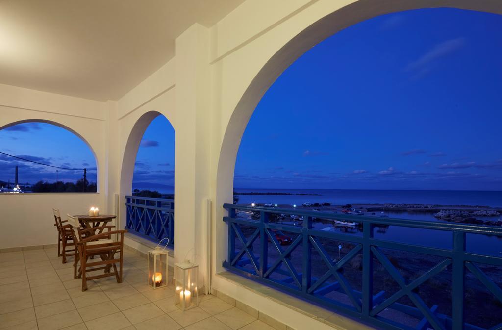 Rodothea And Adams On The Beach, Santorini Monolithos  Exterior photo